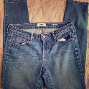 Sonoma skinny size 10 blue jeans.